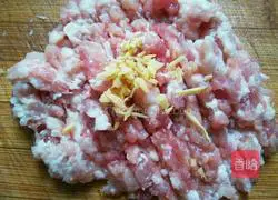 Illustration of how to make meatball noodles 2