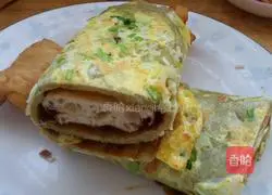 Beijing’s pancake fruit.Illustration of how to make it 7