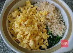 Leeks, eggs and shrimp skin dumplings Illustration of how to do it 6