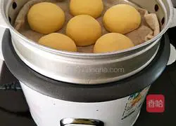 Illustration of how to make corn white flour steamed buns 10