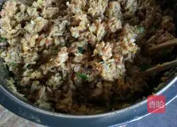 Illustration of how to make pickled cabbage stuffed dumplings 4