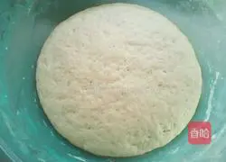 Illustration of how to make handmade buns 3