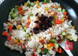 Laoganma's fried rice recipe illustration 7