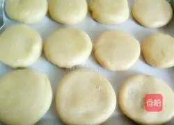 Lotus Paste Cake Recipe Illustration 17