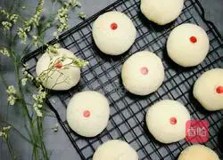 I love this simple rose cake recipe 7