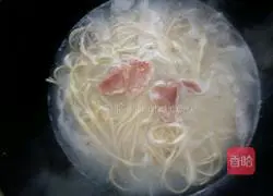 Hot sauce mix Illustration of making noodles 6