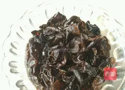 Illustration of making fancy dumplings 4