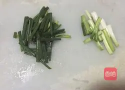 Illustration of how to make scallion noodles 2