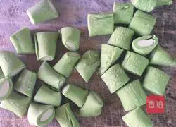 Illustration of how to make jade dumplings 4