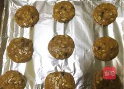 Illustration of how to make oatmeal and grape cookies 6