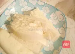 Illustration of how to make golden steamed buns 2