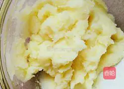 Illustration of how to make Korean potato pancakes 1