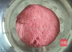 Illustration of how to make two-color steamed buns 8