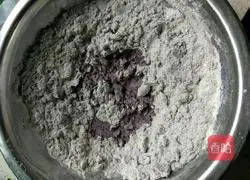 Illustration of how to make little rabbit ham steamed buns 2