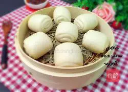Illustration of how to cut steamed buns 15