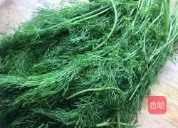 Illustration of how to make fennel seedling vegetarian dumplings 1