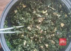 Illustration of how to make three fresh stuffed dumplings 5