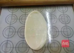 Illustration of making slag sesame cake 6