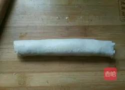 Illustration of how to make scallion pancakes 8