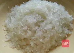 Illustration of how to make steamed buns with vegetarian stuffing 3