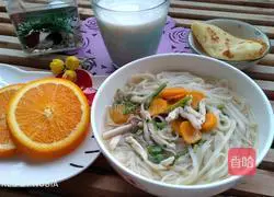 Illustration of how to make shredded chicken and vegetable nutritious noodles 10