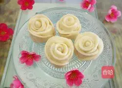 Illustration of how to make rose steamed buns 12