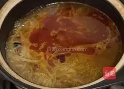 Illustration of how to make spicy rice noodles 7