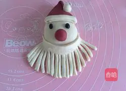 Illustration of how to make Santa Claus steamed buns 23