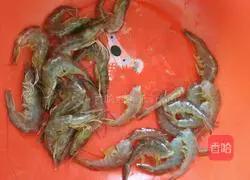 Illustration of how to make shrimp dumplings 1