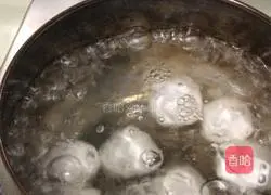 Illustration of how to make peach gum glutinous rice balls during the Lantern Festival on the 15th day of the first lunar month 4