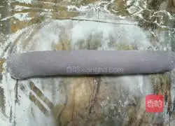 Illustration of how to make black rice steamed buns 12