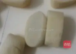 Illustration of how to make prune cakes 2