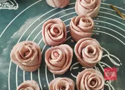 Purple Sweet Potato Rose Illustration of how to make steamed buns 13