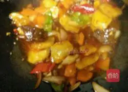 Illustration of how to make potato-roasted beef noodles 12