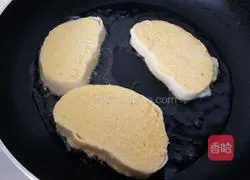 Illustration of how to make fried egg steamed bun slices 6