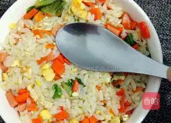 Illustration of how to make fried rice 8