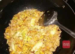 Illustration of how to make egg fried rice 2