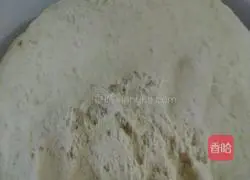 Illustration of how to make brown sugar steamed buns 7