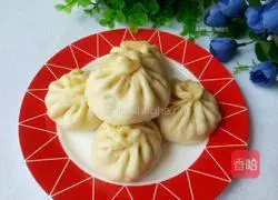 Illustration of how to make celery and pork buns 22