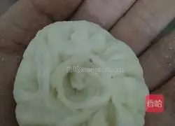 Illustration of how to make steamed buns 3