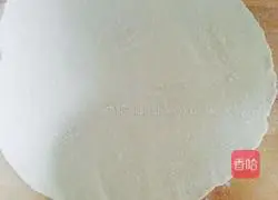 Illustration of how to make scallion pancake 4