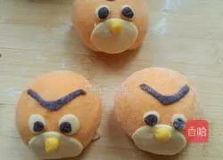 Cartoon Small Illustration of how to make bird buns 11