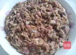 Illustration of how to make steamed meatloaf with kohlrabi leaves 7