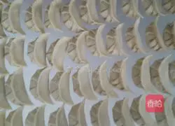 Illustration of how to make pan-fried dumplings (cabbage and meat stuffing) 3