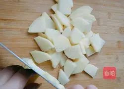 Illustration of how to make stringy potato cakes 3