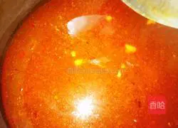 Illustration of how to make spicy rice noodles with shredded chicken 4