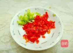 Illustration of how to make fried rice with cabbage and bacon 4