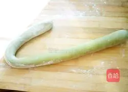 Illustration of how to make lotus buns 7