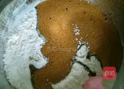 Illustration of how to make mixed nut cakes 5