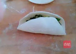 Illustration of how to make leek and egg dumplings 18